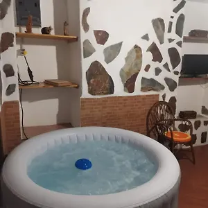 Casita Rural Con Jacuzzi Climatizado. Los Realejos